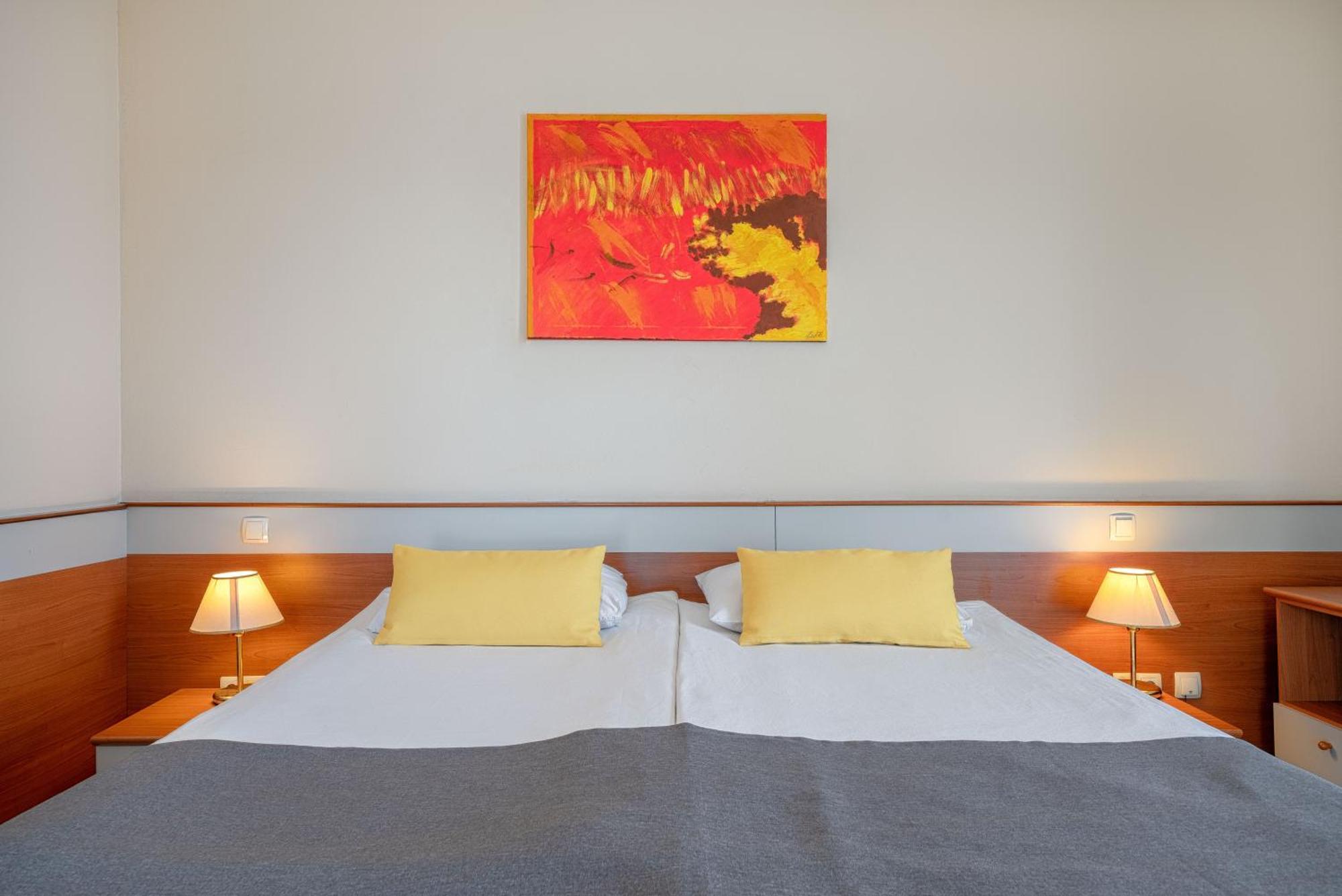 Hotel Punta فوديس المظهر الخارجي الصورة
